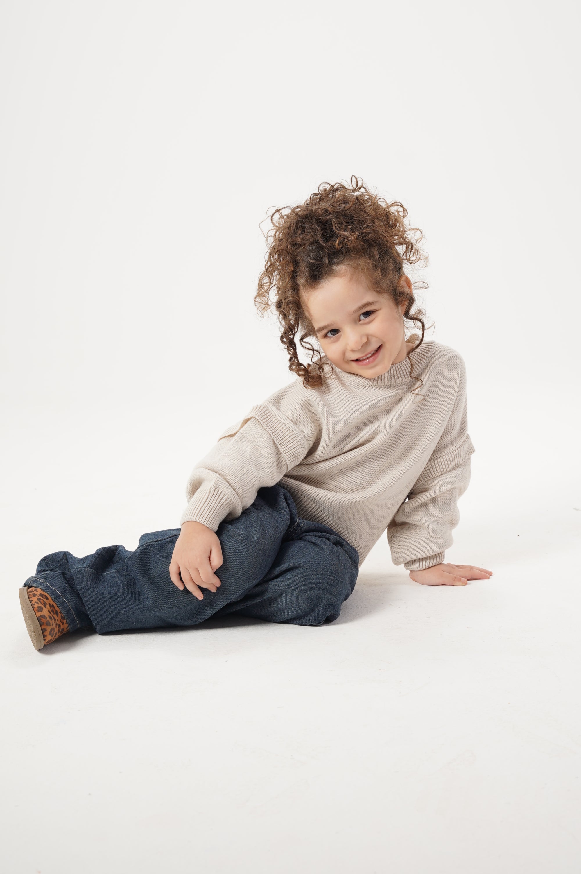 Girls Pullover with Ribbons