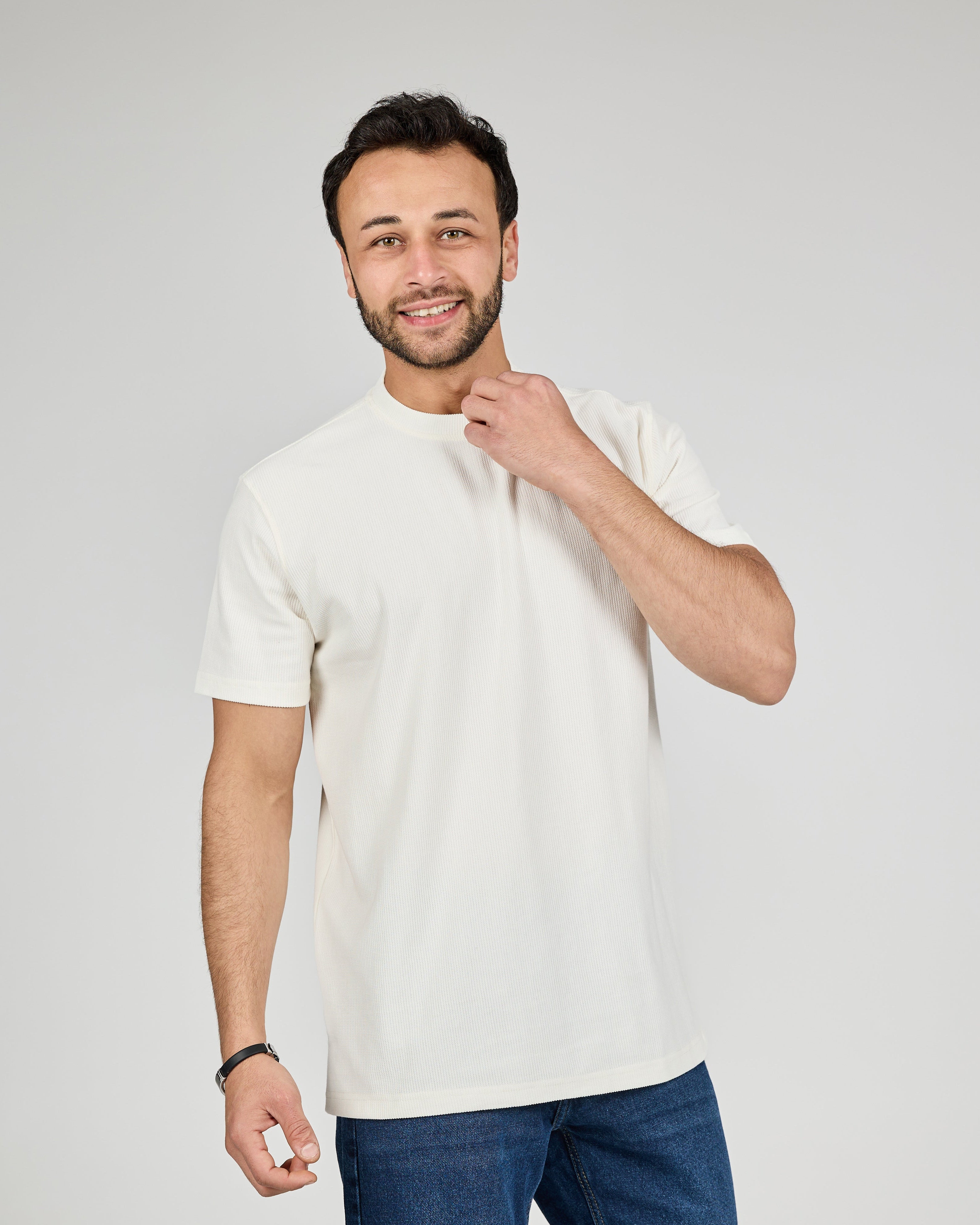 Men Pattern Half Sleeves T-shirt