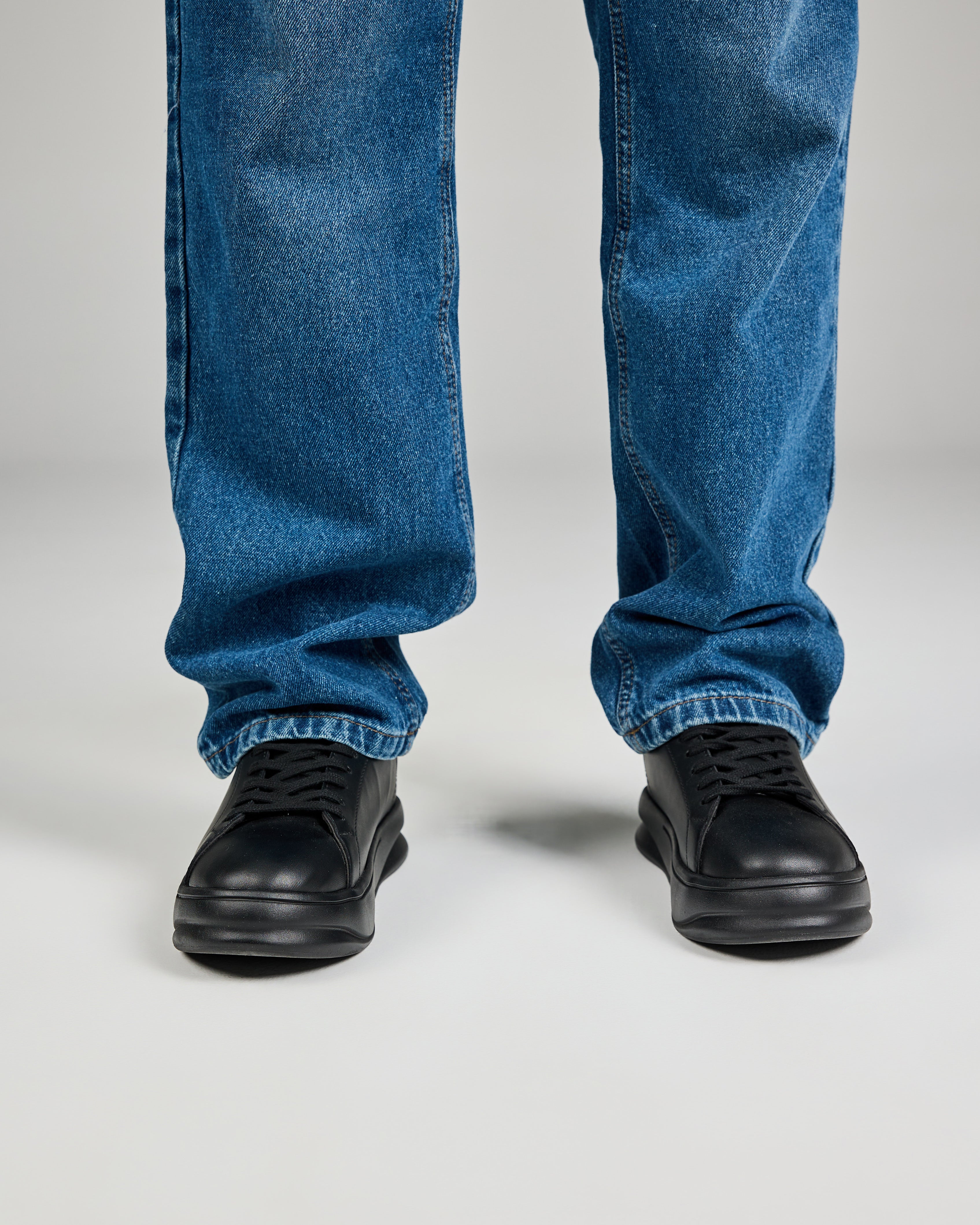 Men Flat Sneaker