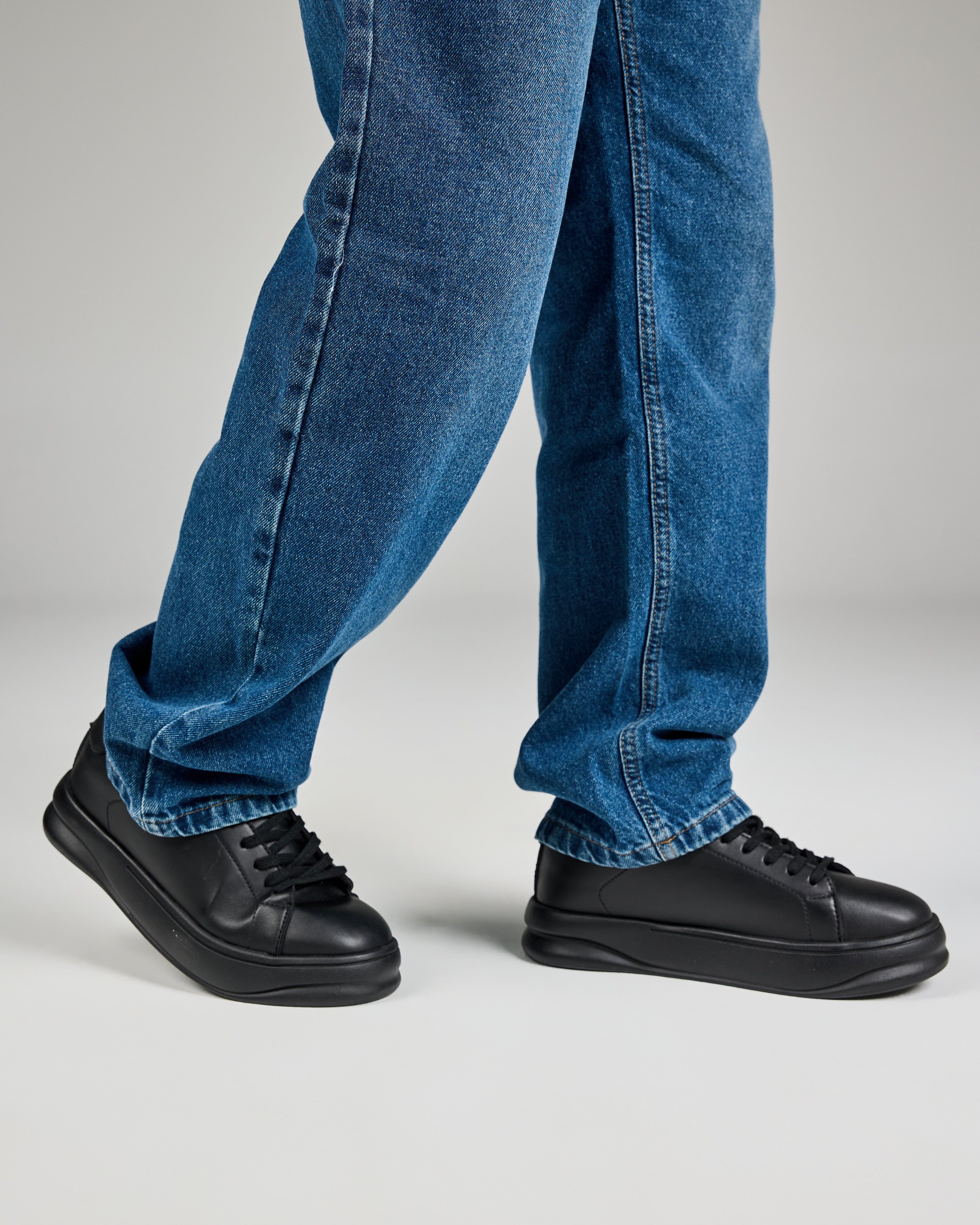 Men Flat Sneaker