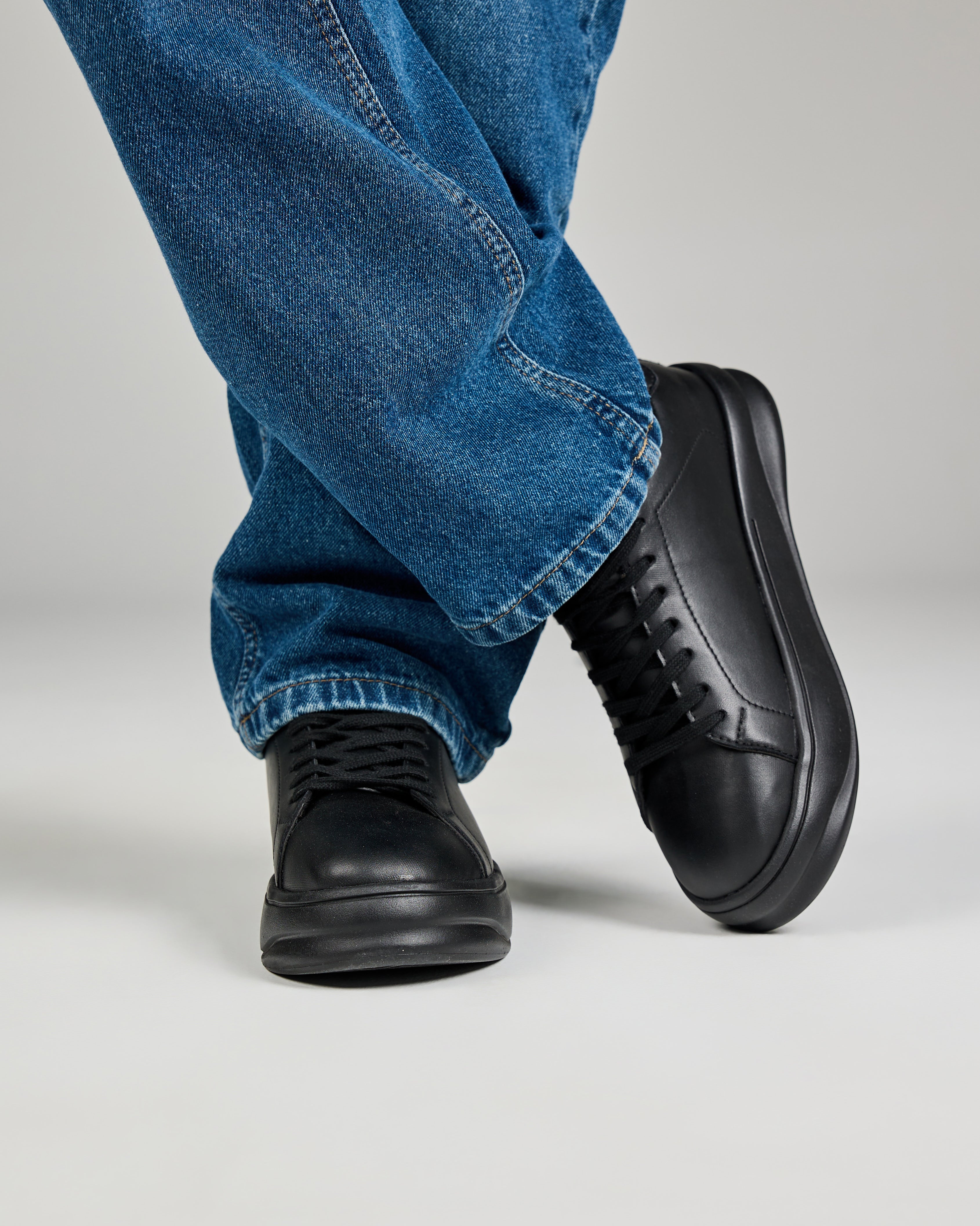 Men Flat Sneaker