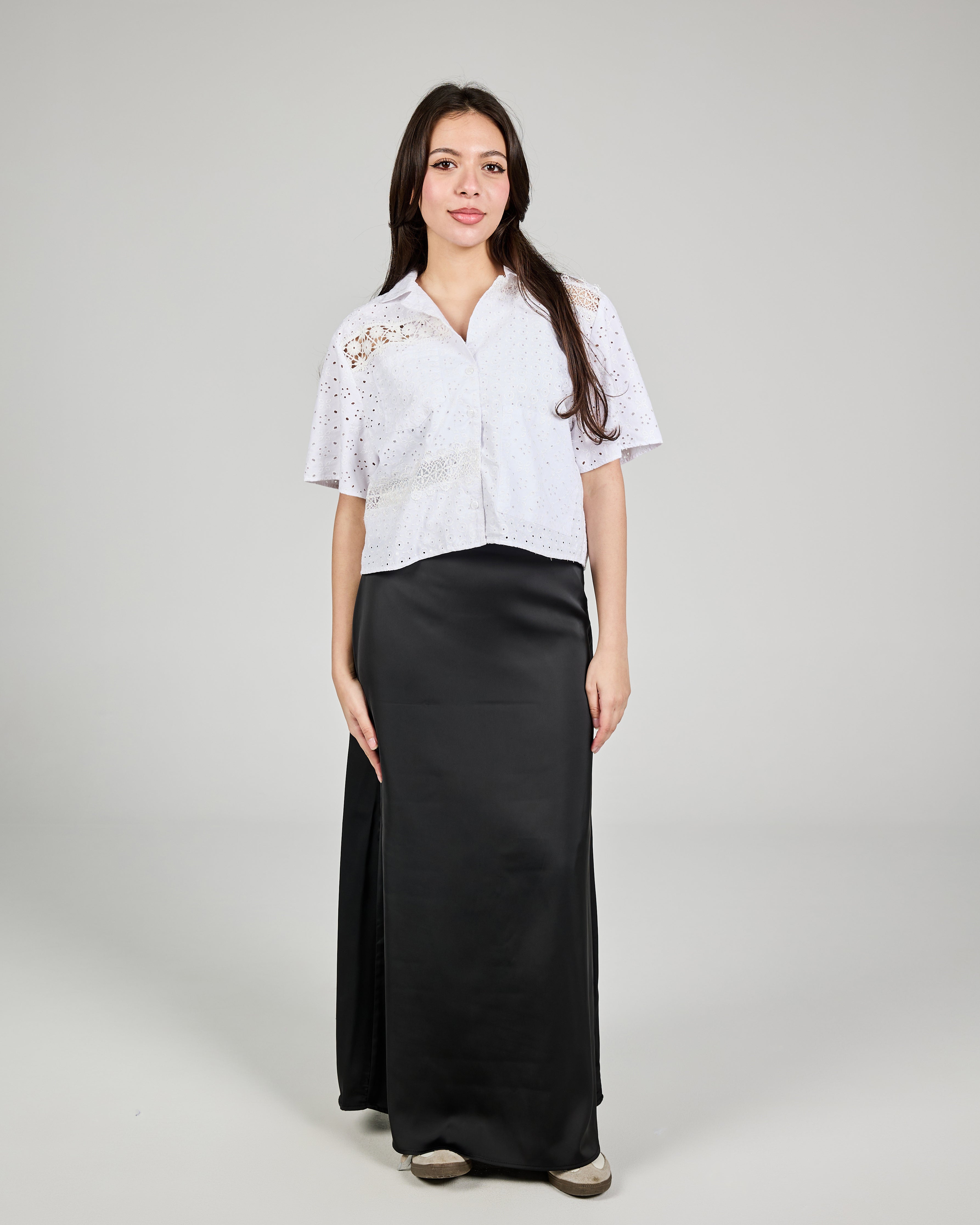 Embroidered Short Sleeve Blouse