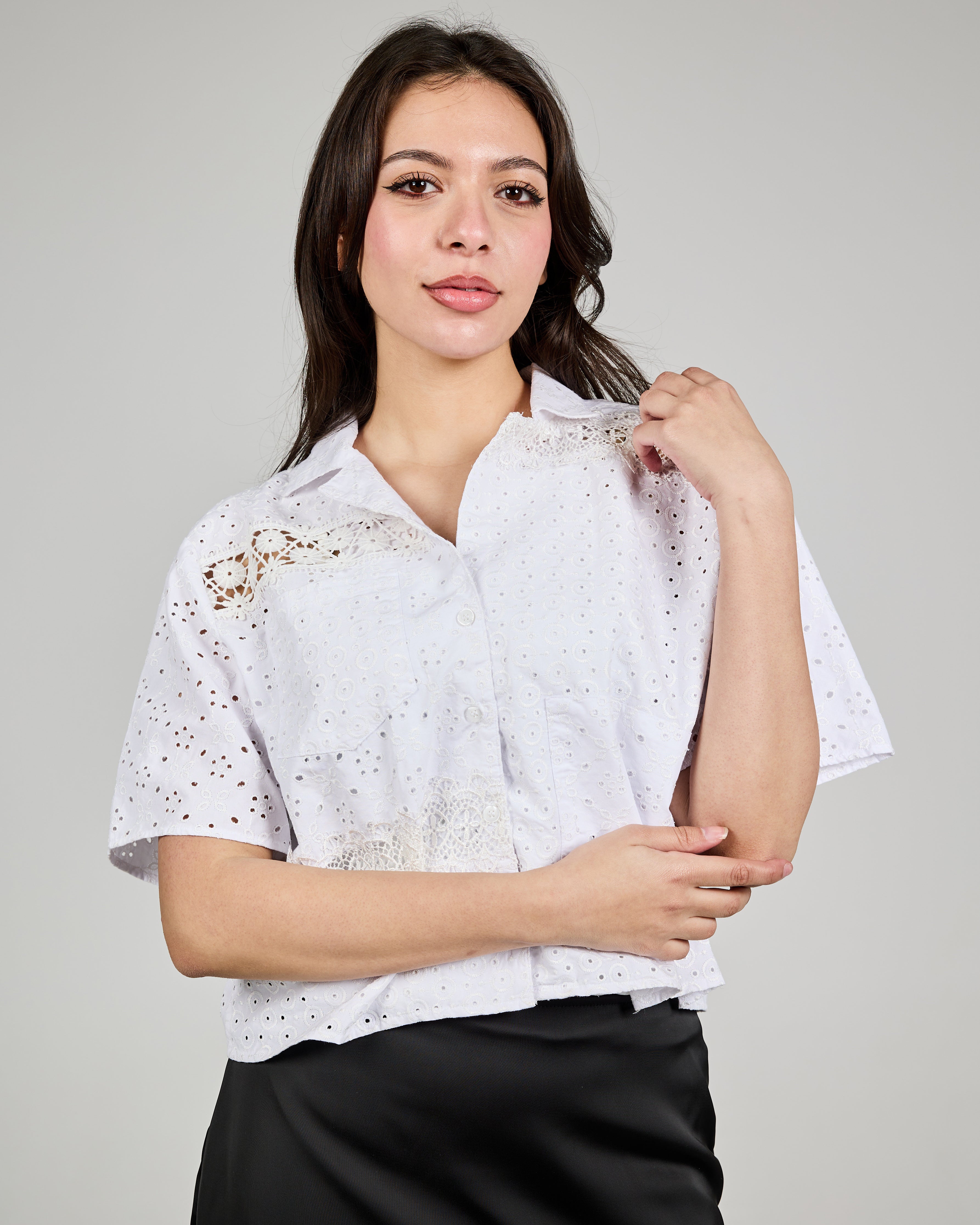 Embroidered Short Sleeve Blouse