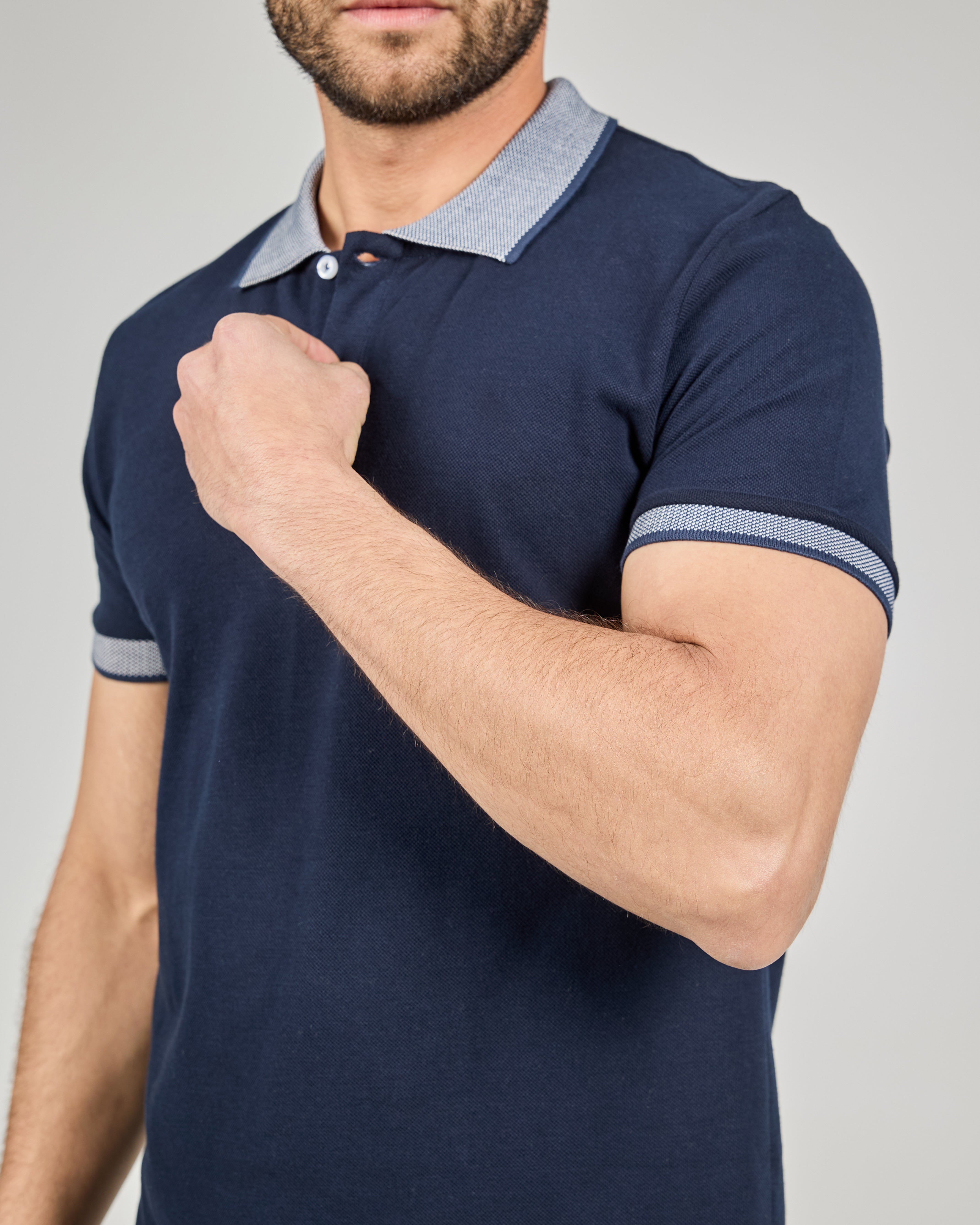 MEN JAQURED HALF SLEEVES POLO T-SHIRT