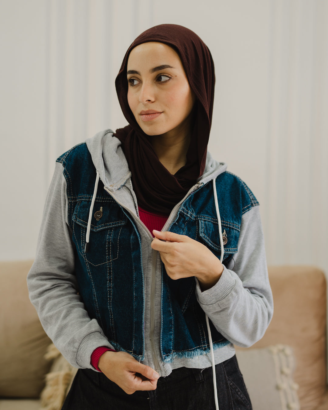 جاكيت جينز نسائي