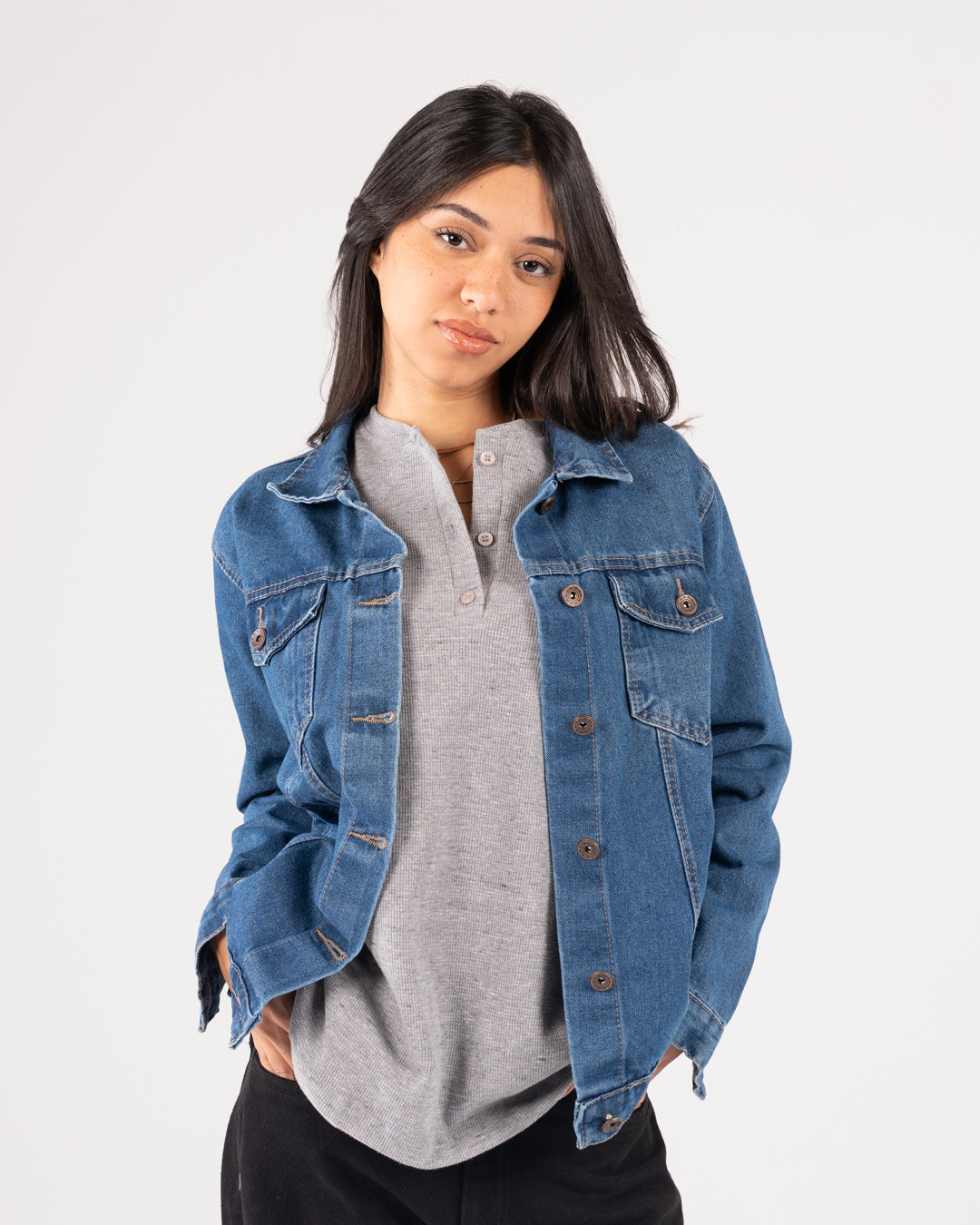 سترة جينز قصيرة