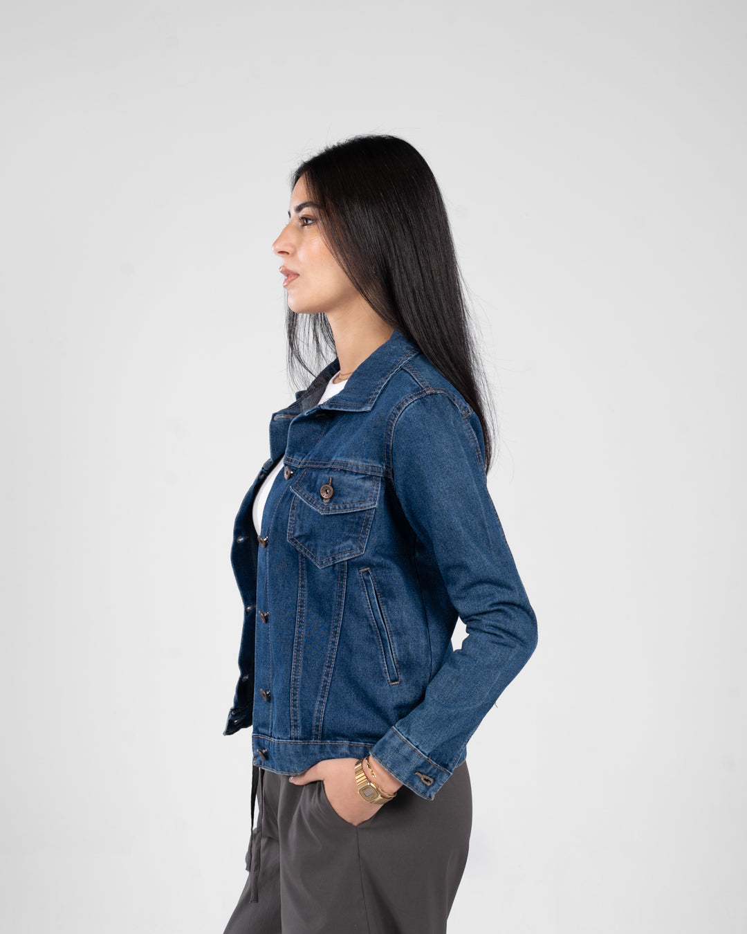 سترة جينز قصيرة