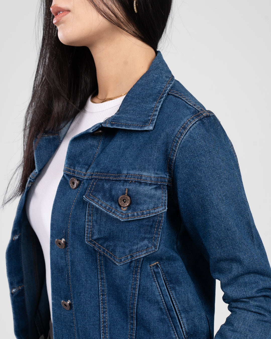 سترة جينز قصيرة