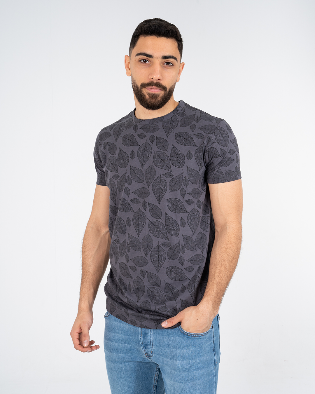 تي شيرت واسع