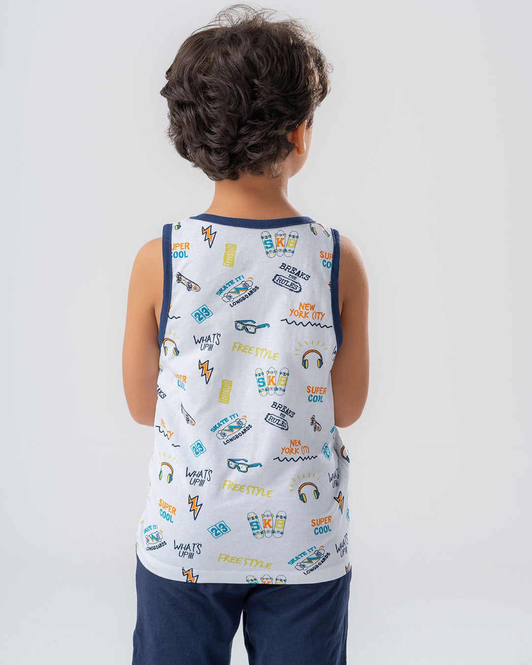 بيجامة للأولاد