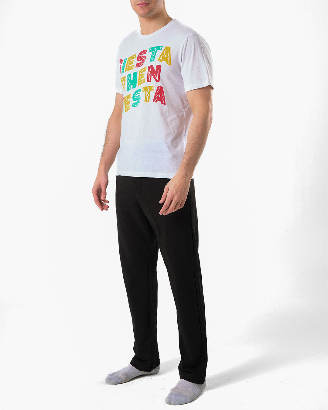 بيجامة رجالية بأكمام قصيرة مع بنطلون