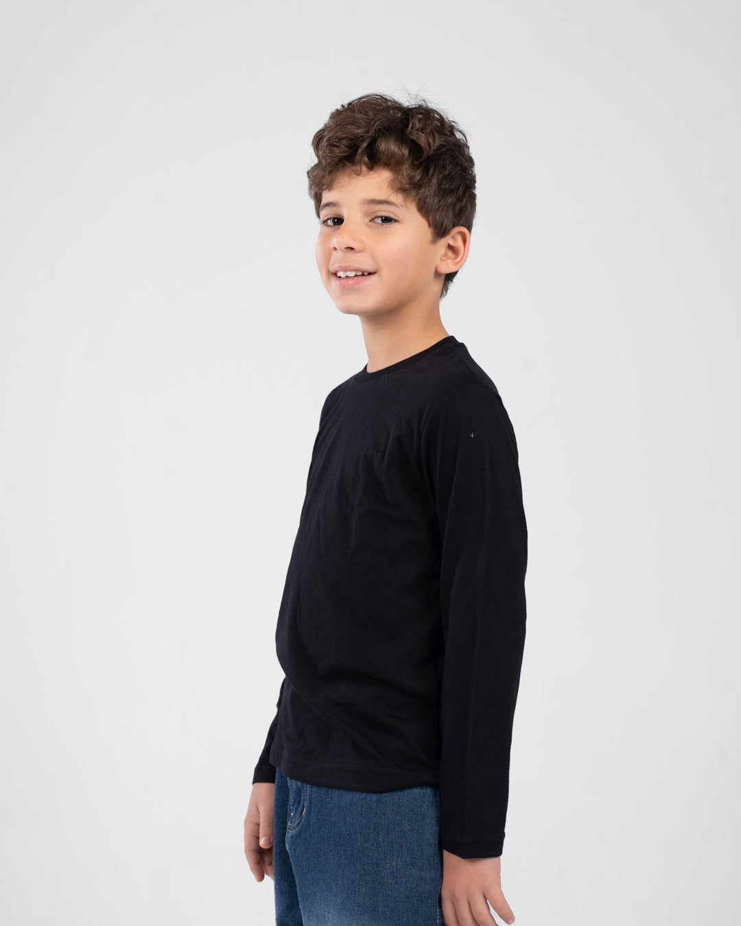 تي شيرت للأولاد بأكمام طويلة