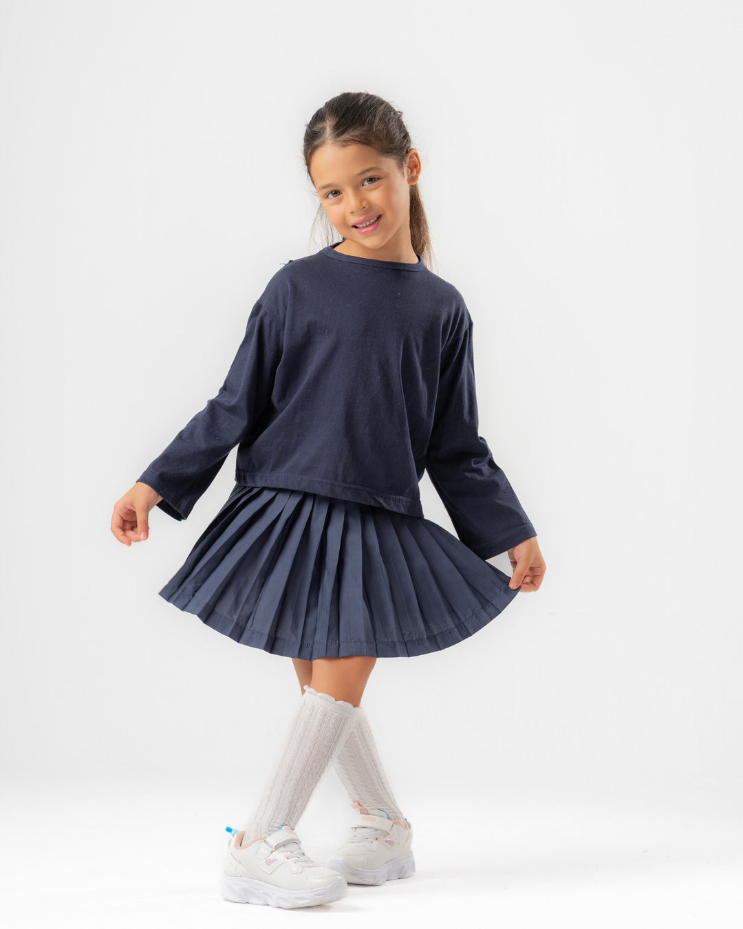 Girls long-sleeve roundneck t-shirt