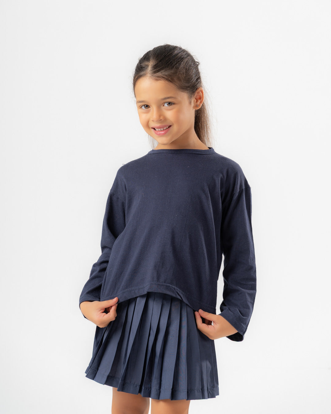 Girls long-sleeve roundneck t-shirt