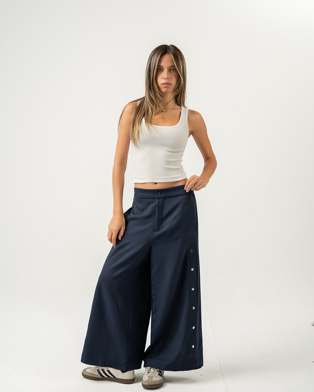 بنطلون نسائي واسع