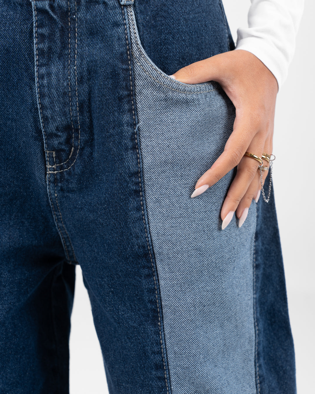 بنطلون جينز نسائي مناسب للأمهات