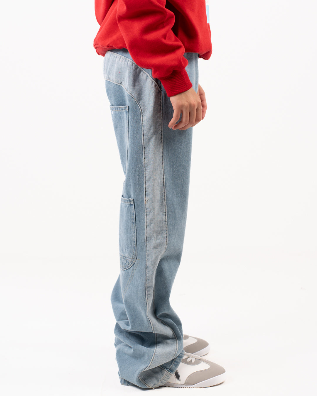 بنطلون جينز واسع الساق