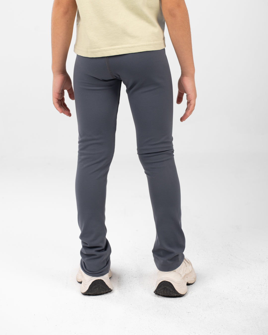 بنطلون ليغينغ واسع