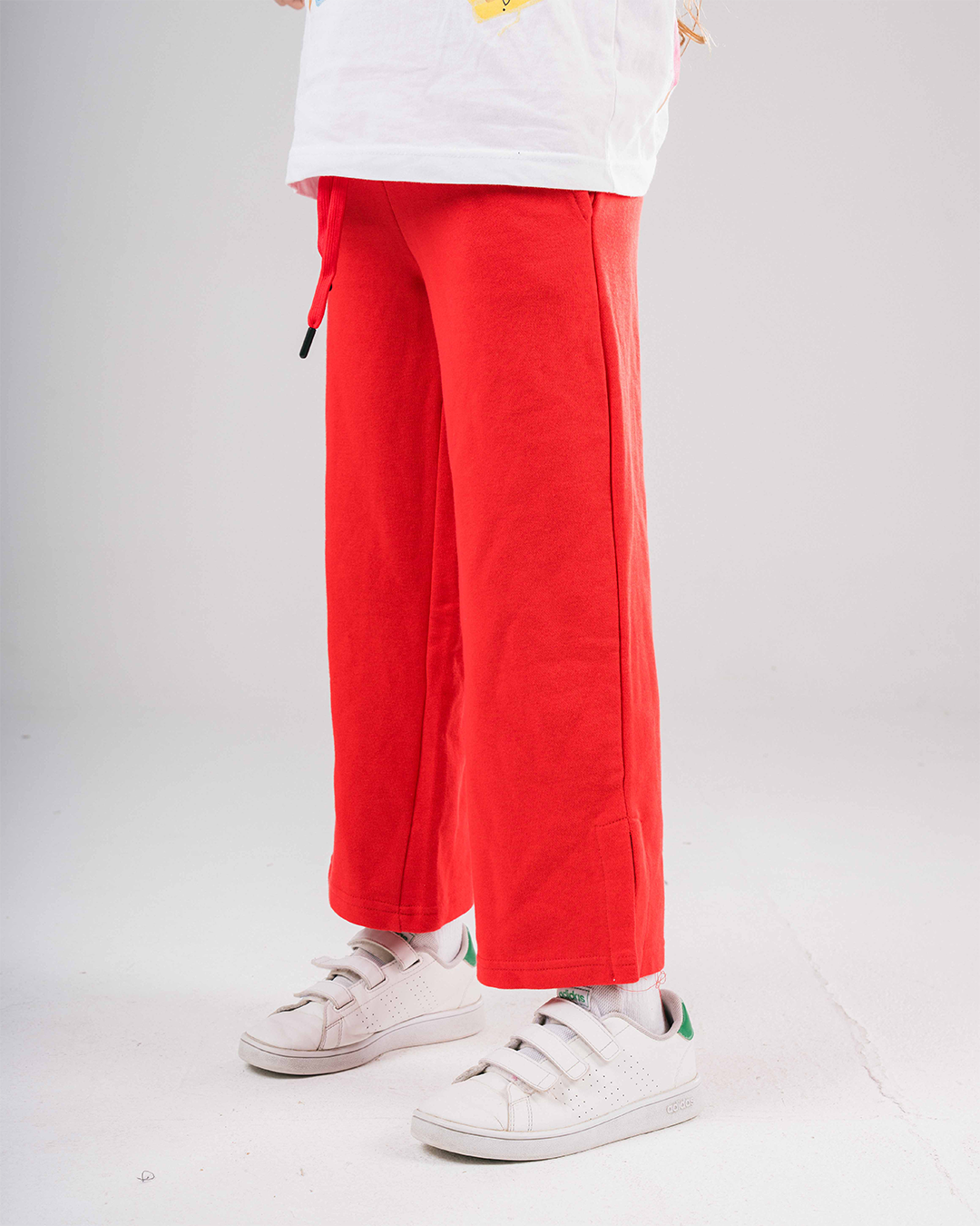 بنطلون واسع الساق