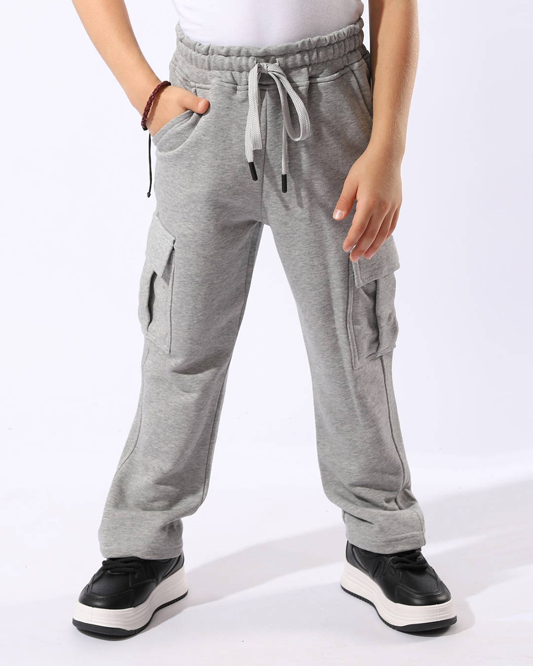 بنطلون واسع مع جيوب