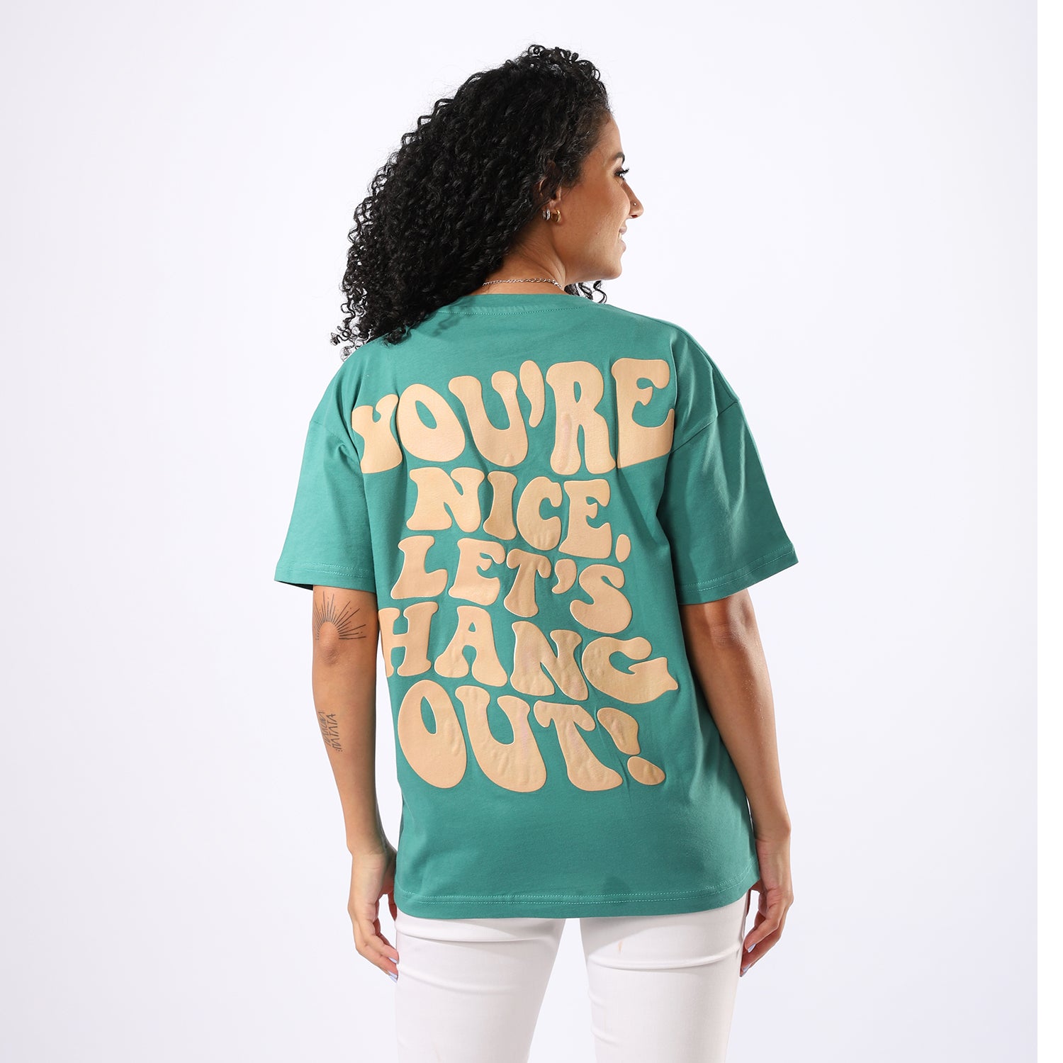 تي شيرت مطبوع للنساء