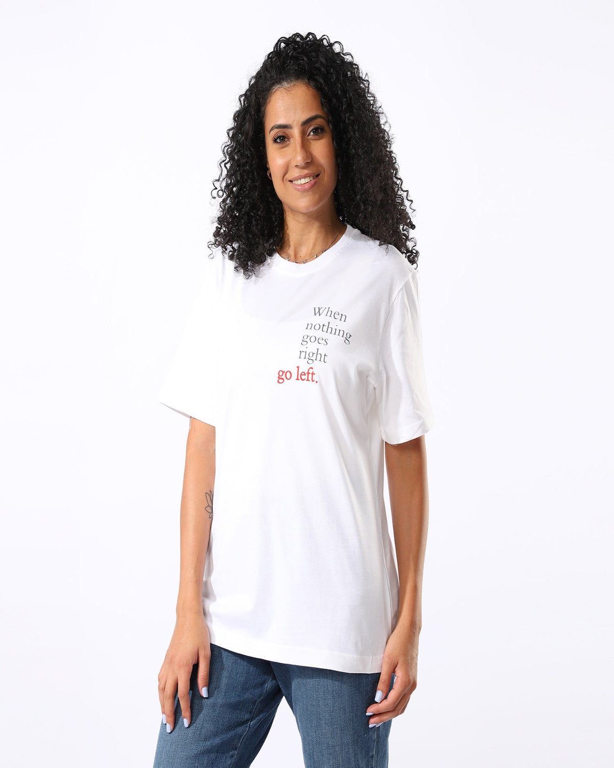 تي شيرت نسائي