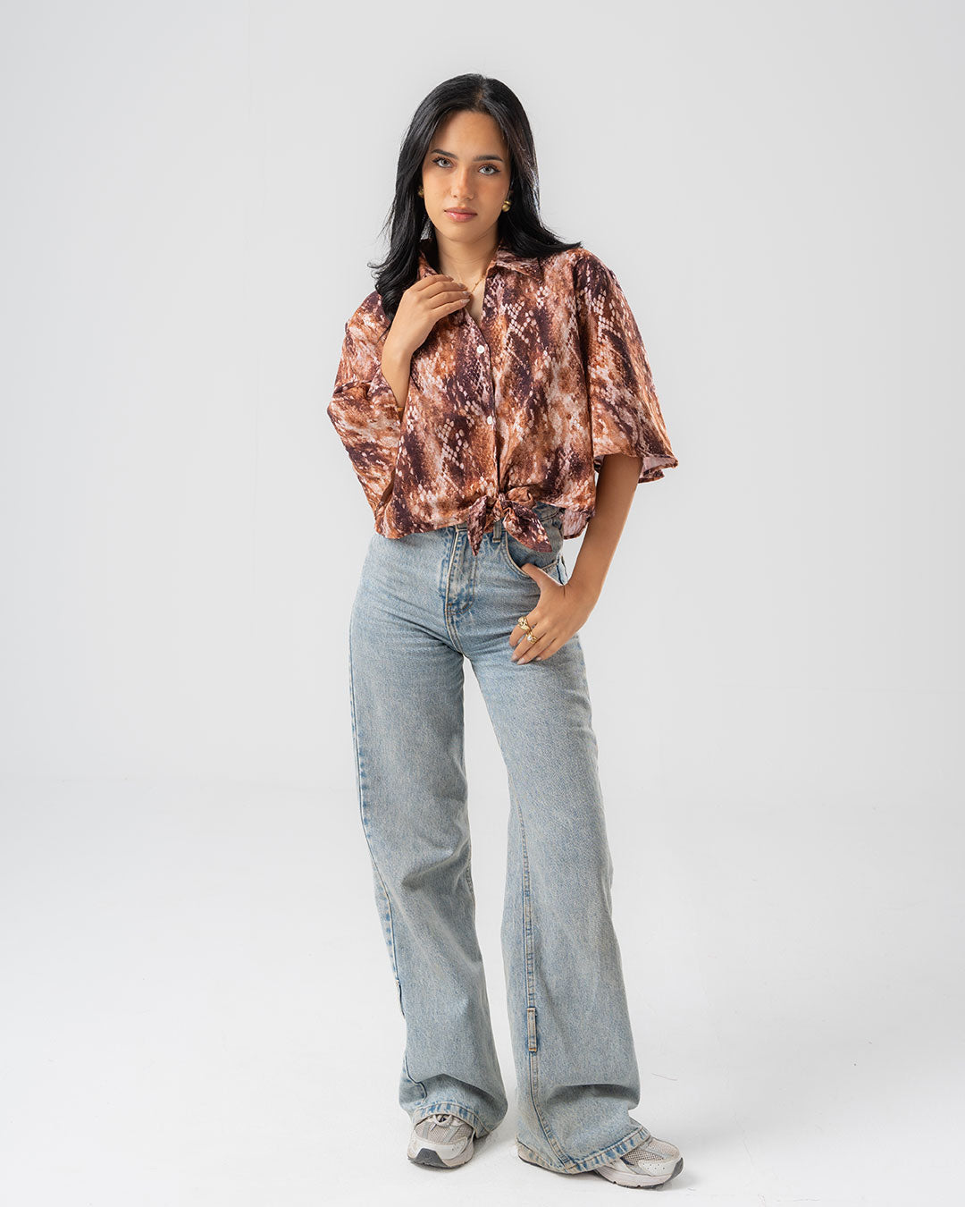 توب قصيرة مطبوعة للنساء