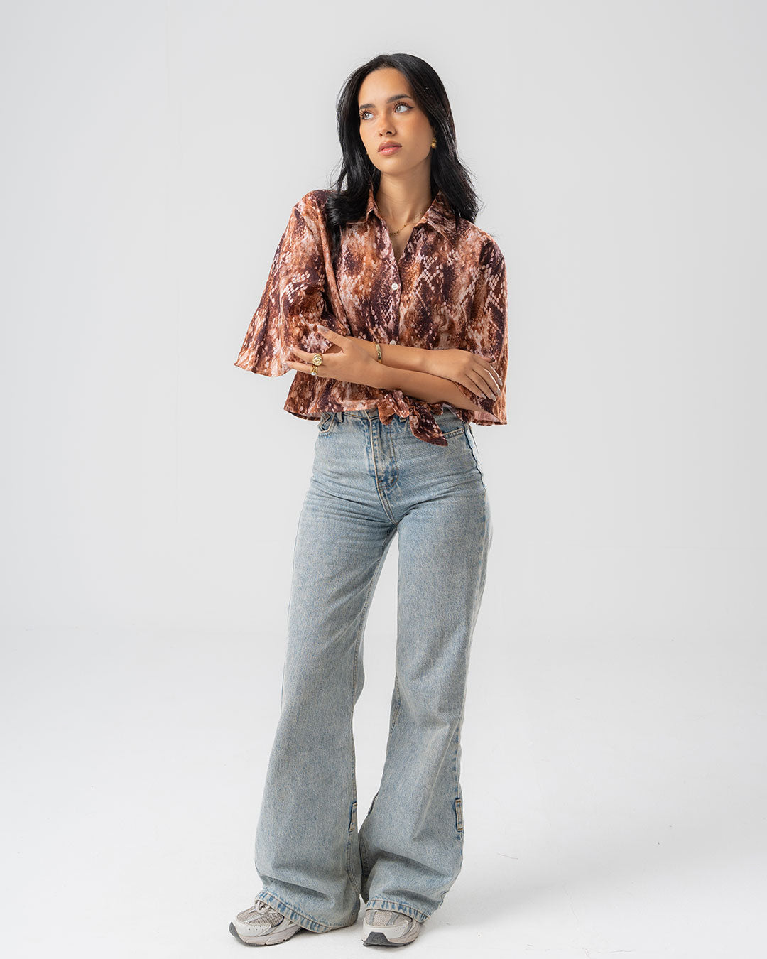 توب قصيرة مطبوعة للنساء