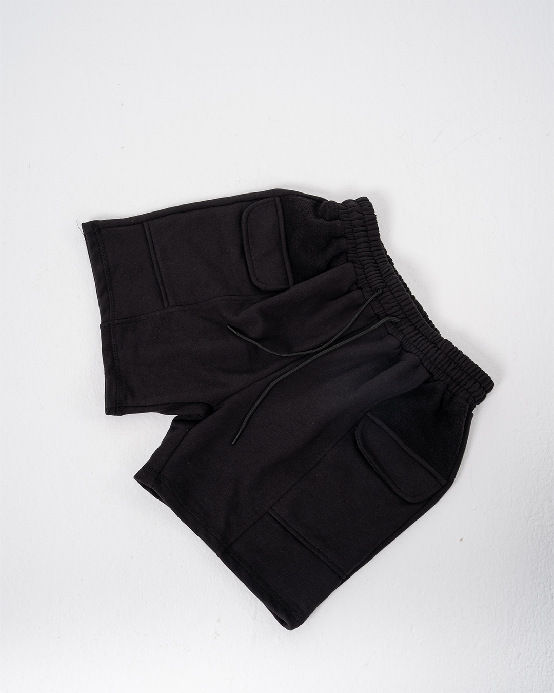 شورت نسائي مع جيوب