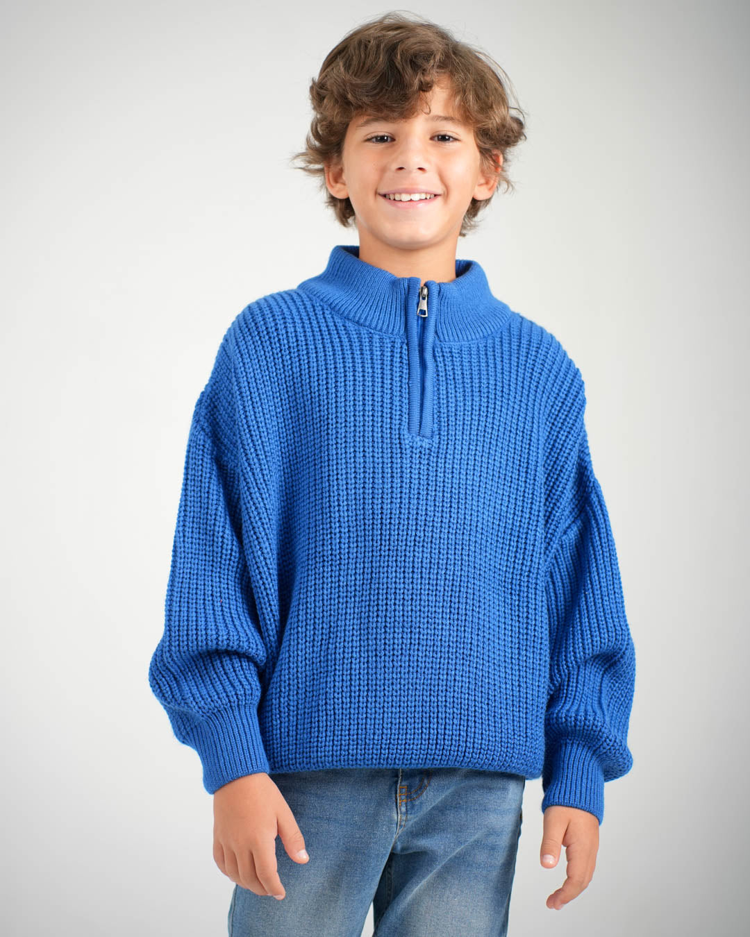 بلوفر بياقة سوستة