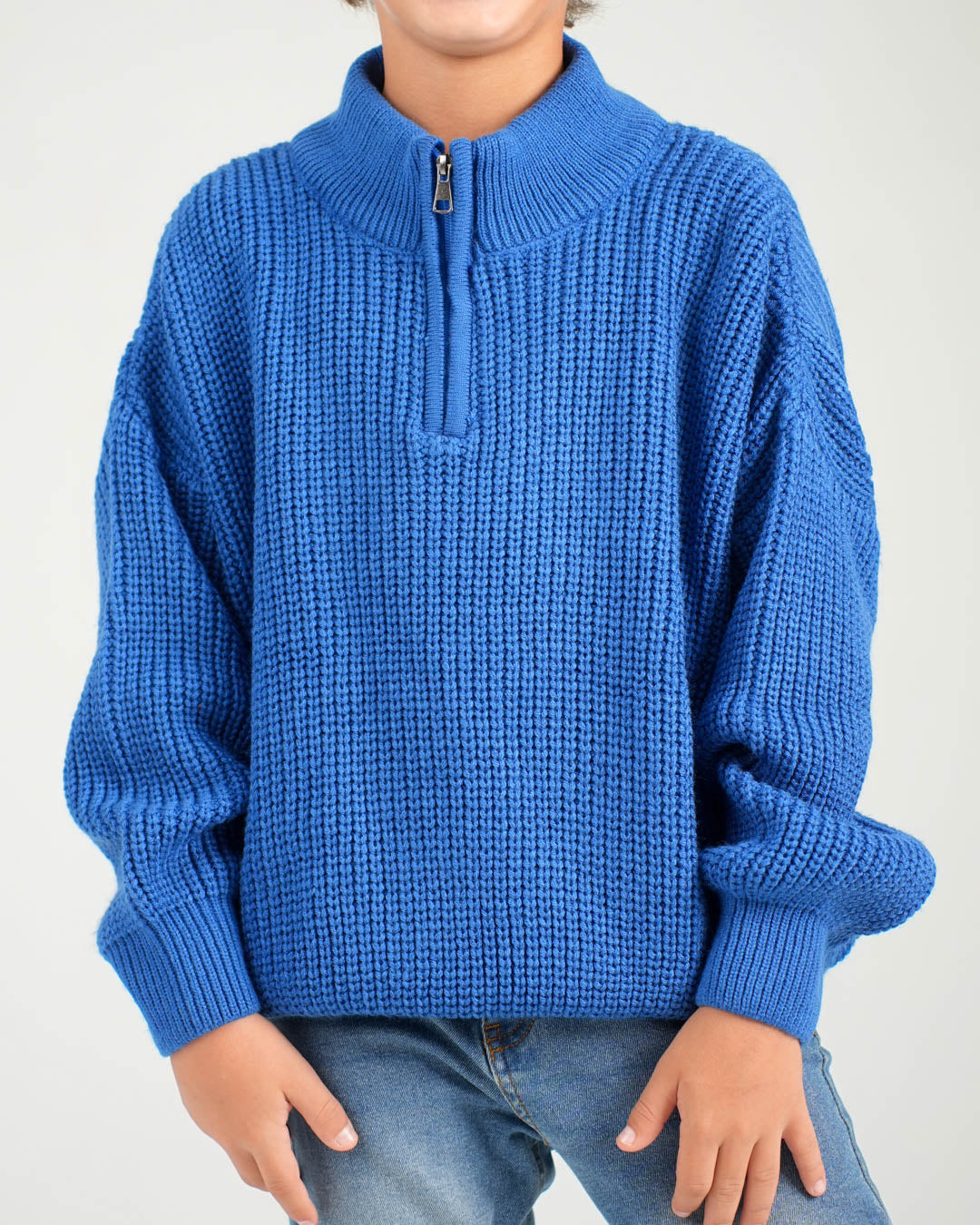 بلوفر بياقة سوستة