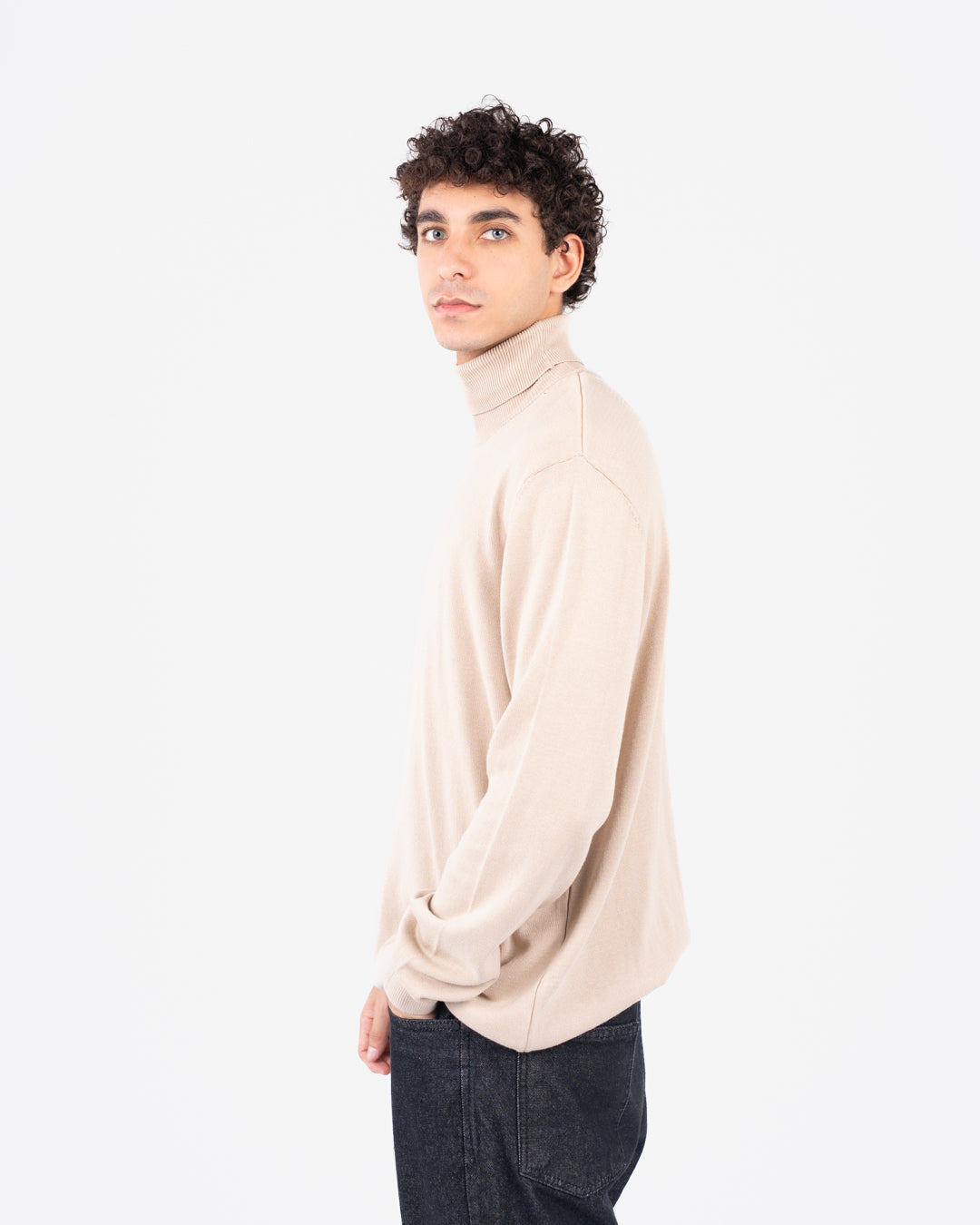 Men plain half cool sweater