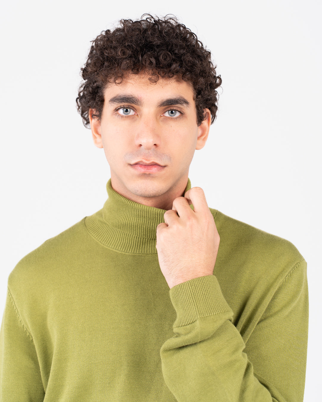 Men plain half cool sweater