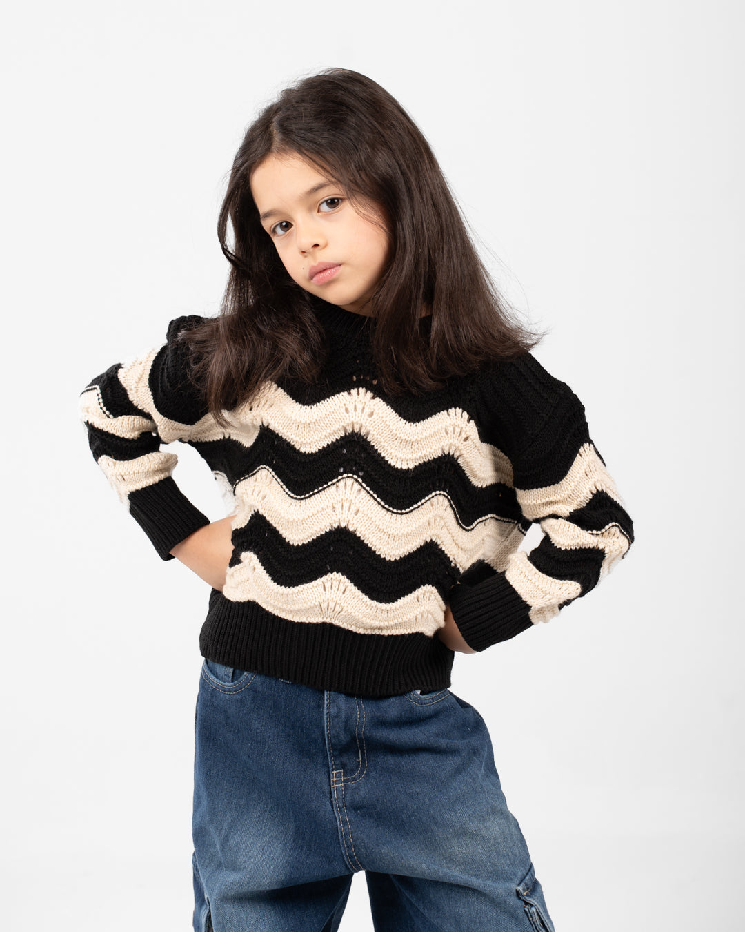 بلوفر محبوك مخطط