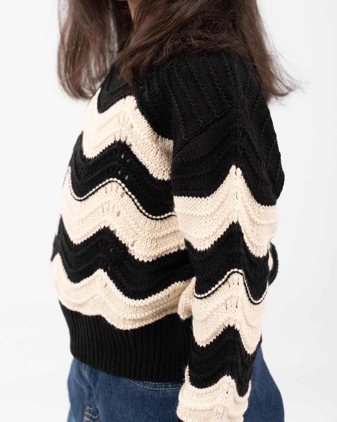 بلوفر محبوك مخطط