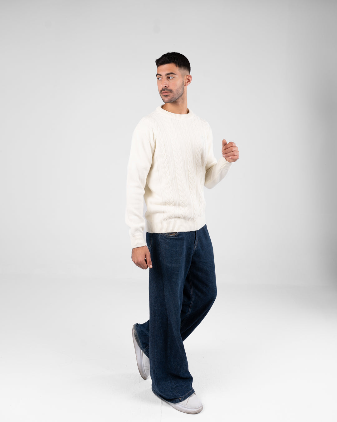 ضفائر رجالية برقبة دائرية