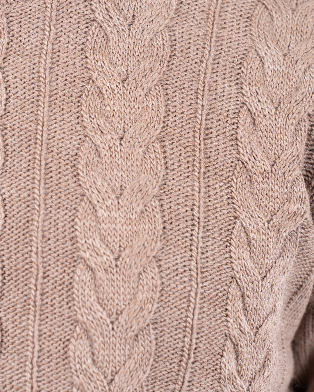 ضفائر رجالية برقبة دائرية