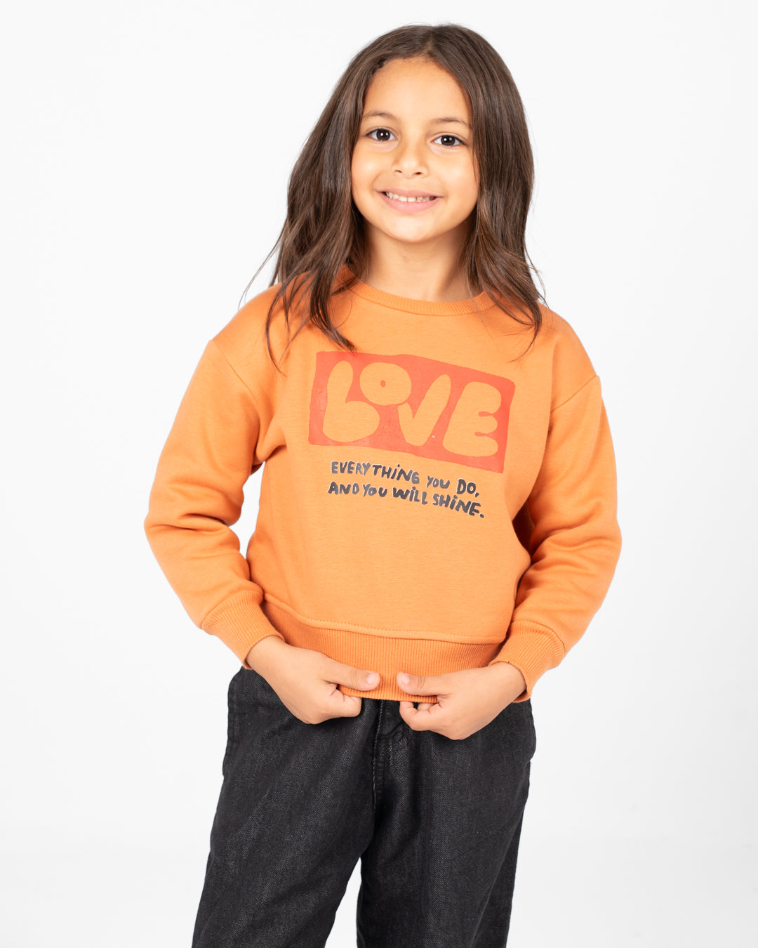 سويت شيرت مطبوع عليه كلمة LOVE Girl