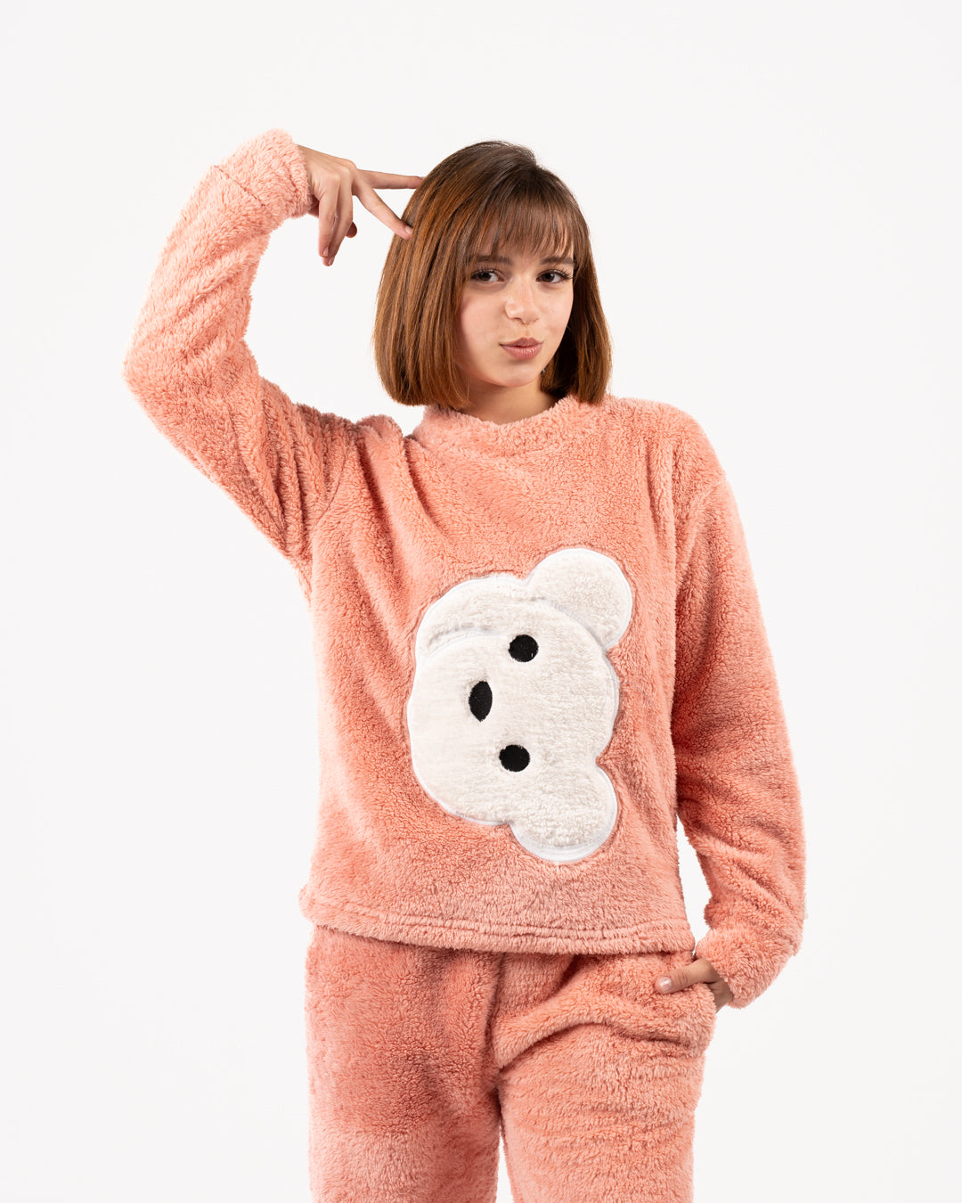 بيجامة بنات بطبعة وجه دب