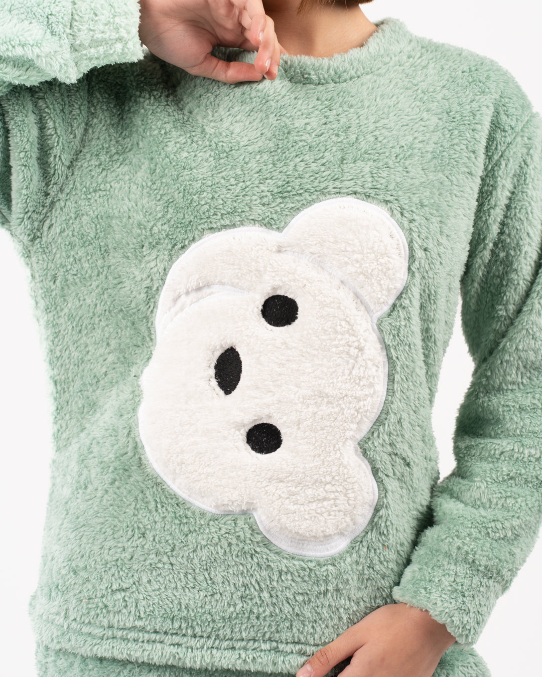 بيجامة بنات بطبعة وجه دب