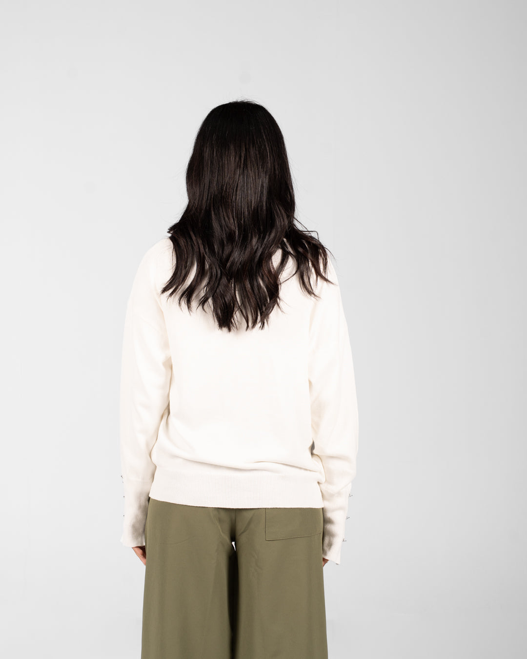 Buttoned Round Neck Women Pullover