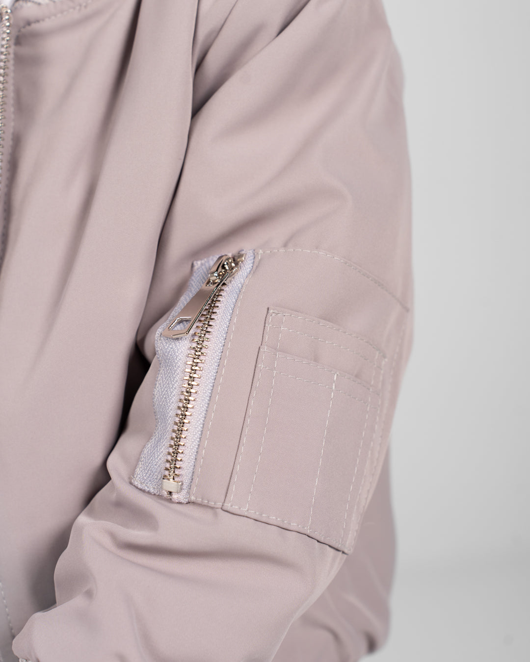 سترة مقاومة للماء