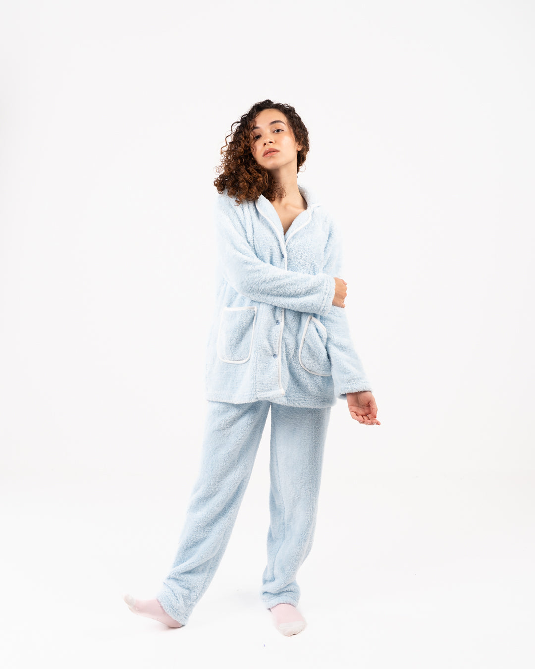 بيجامة نسائية من فرو