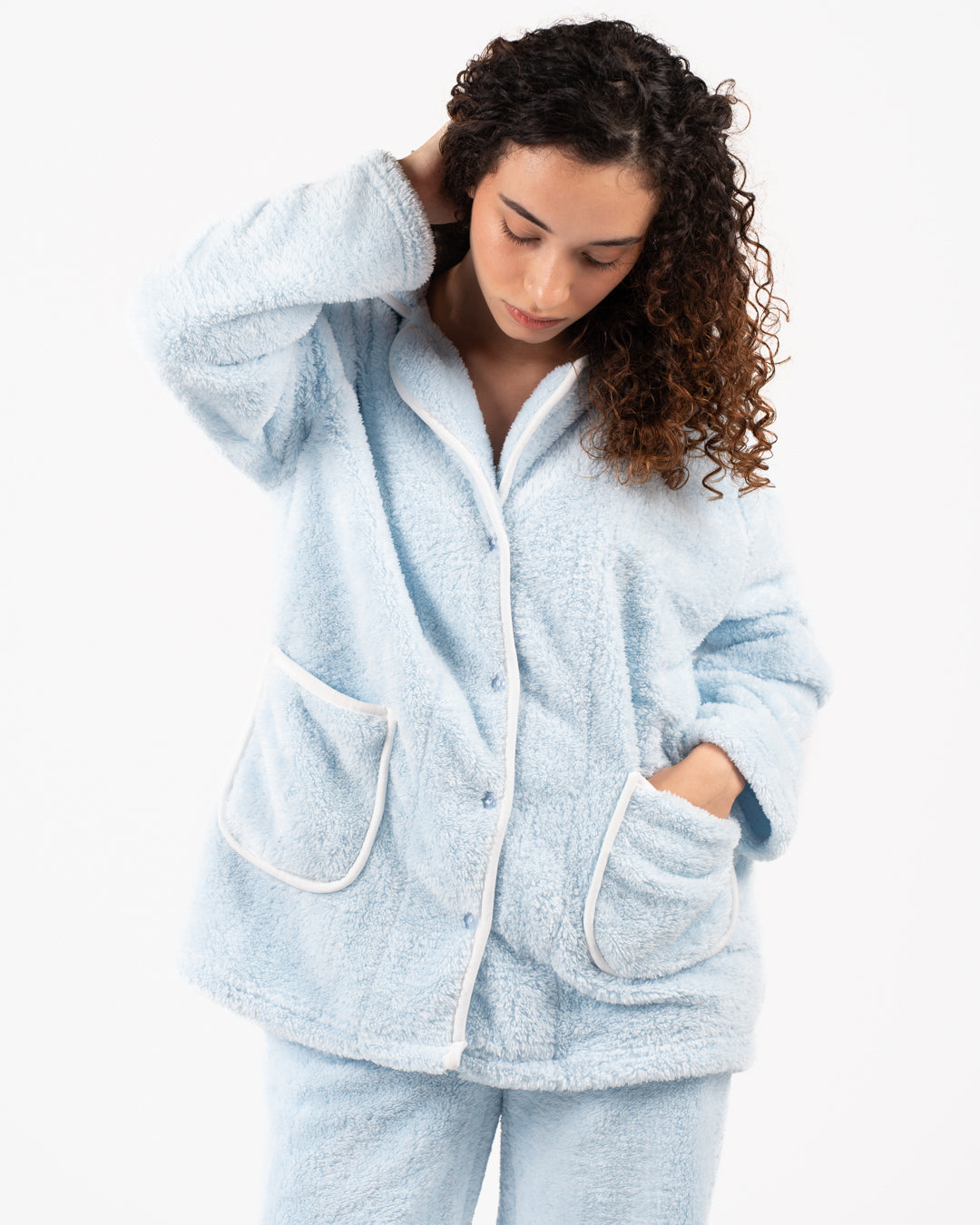 بيجامة نسائية من فرو