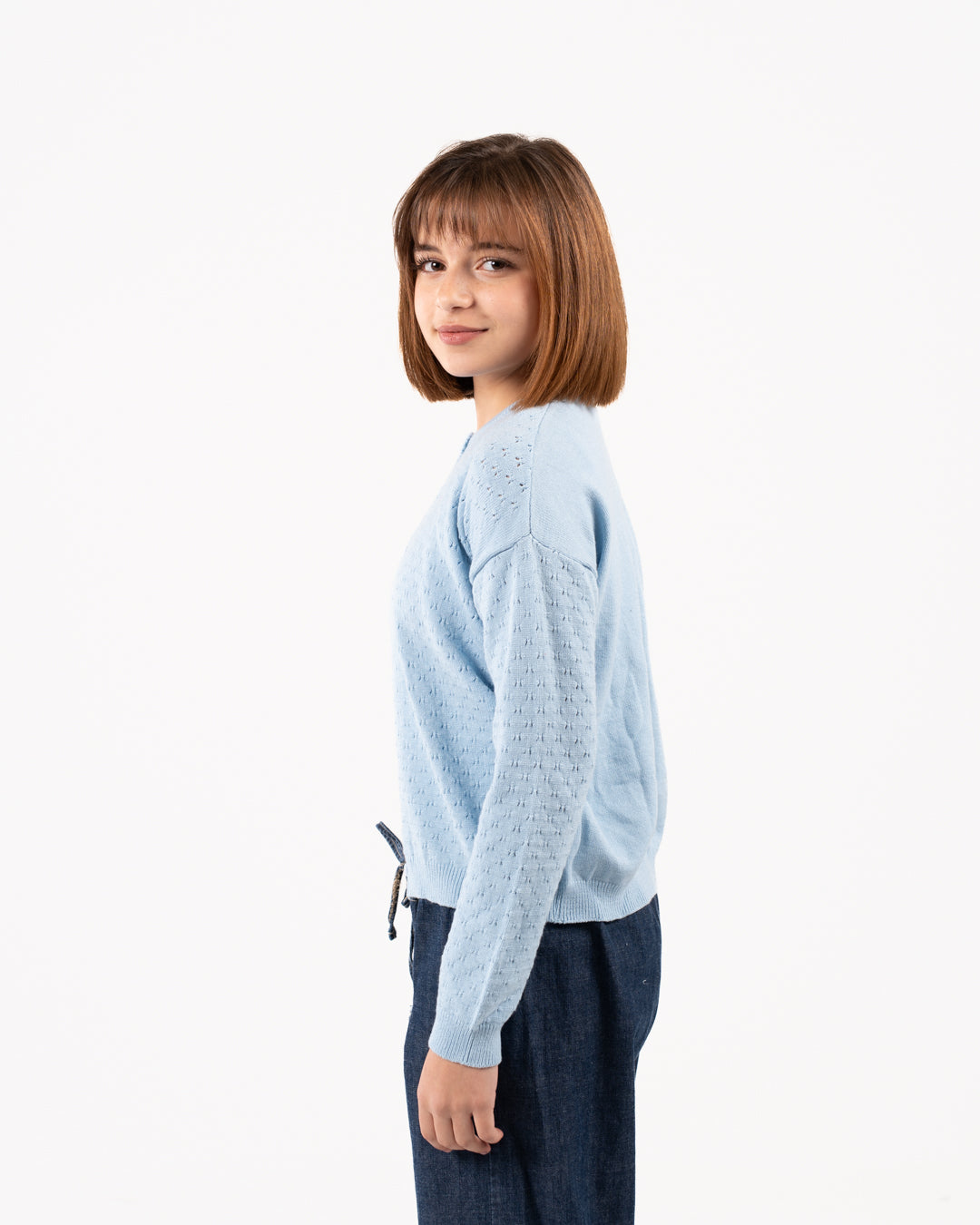 بلوفر بناتي بياقة دائرية