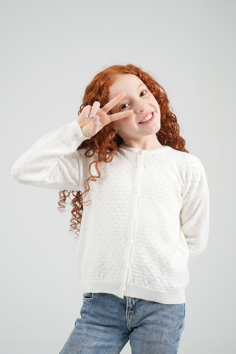 بلوفر بناتي بياقة دائرية