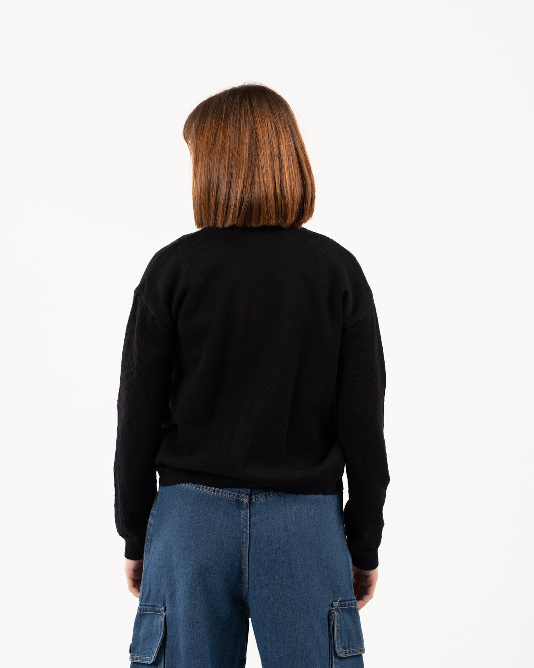 بلوفر بناتي بياقة دائرية