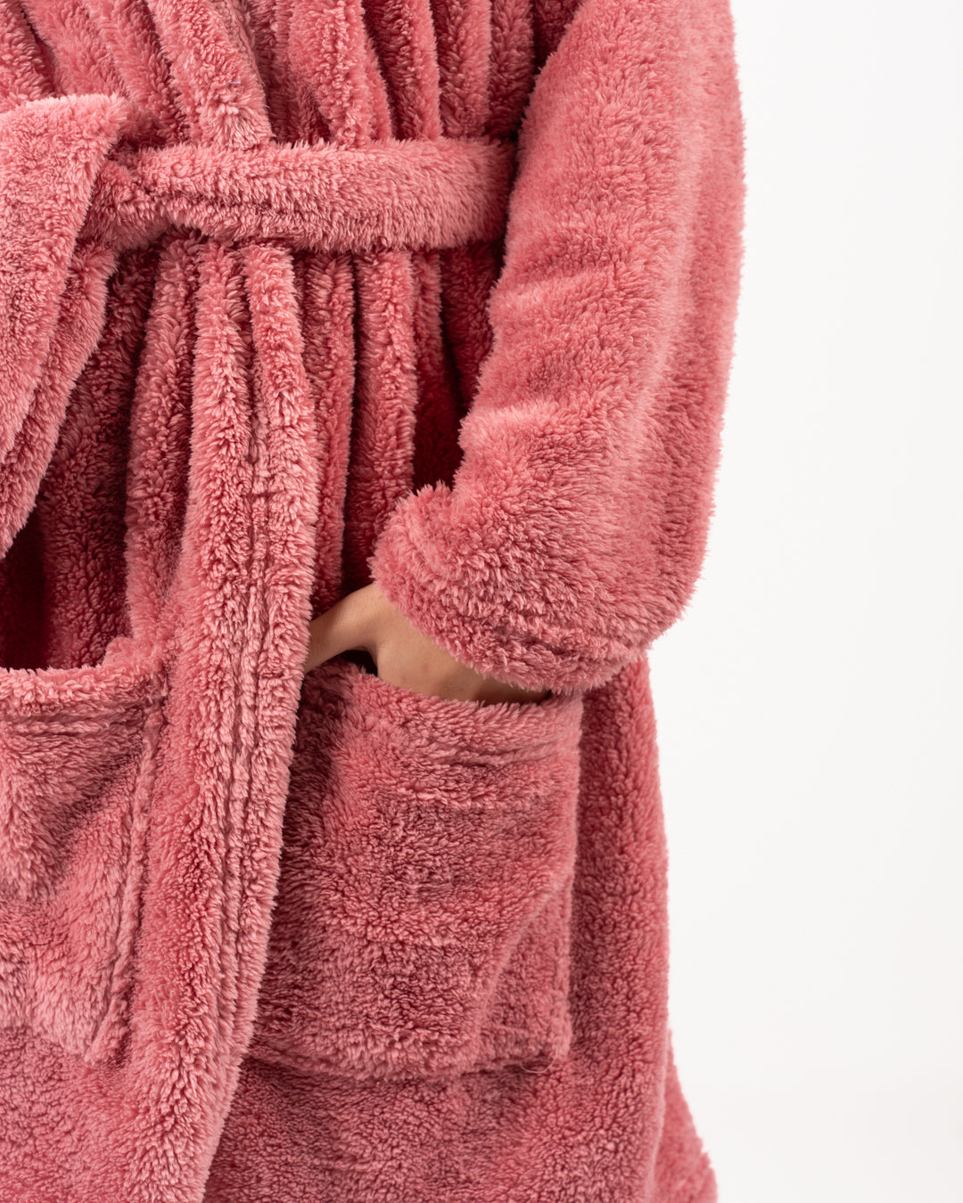 رداء بناتي مع تطريز على غطاء الرأس