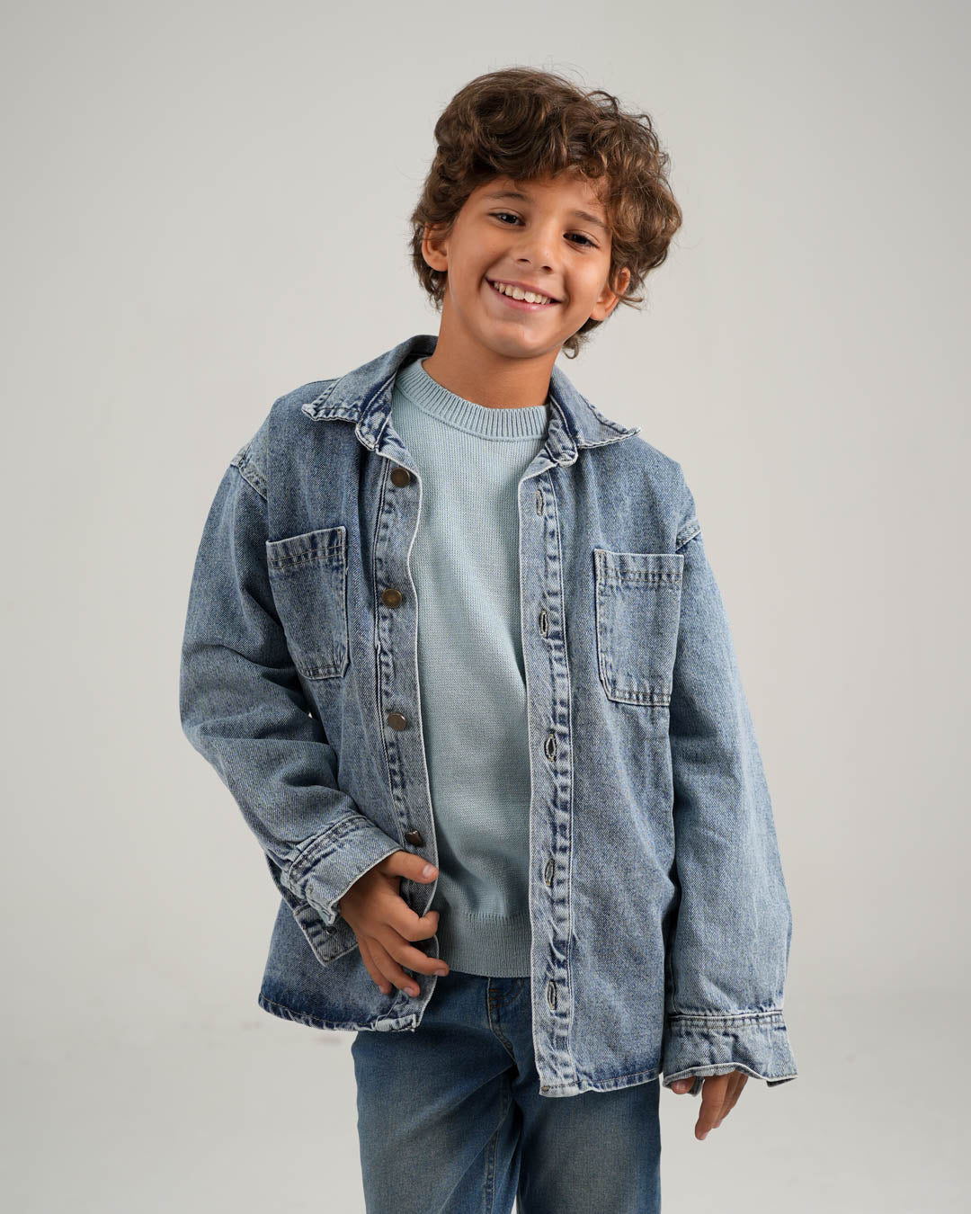 قميص جينز بجيبين