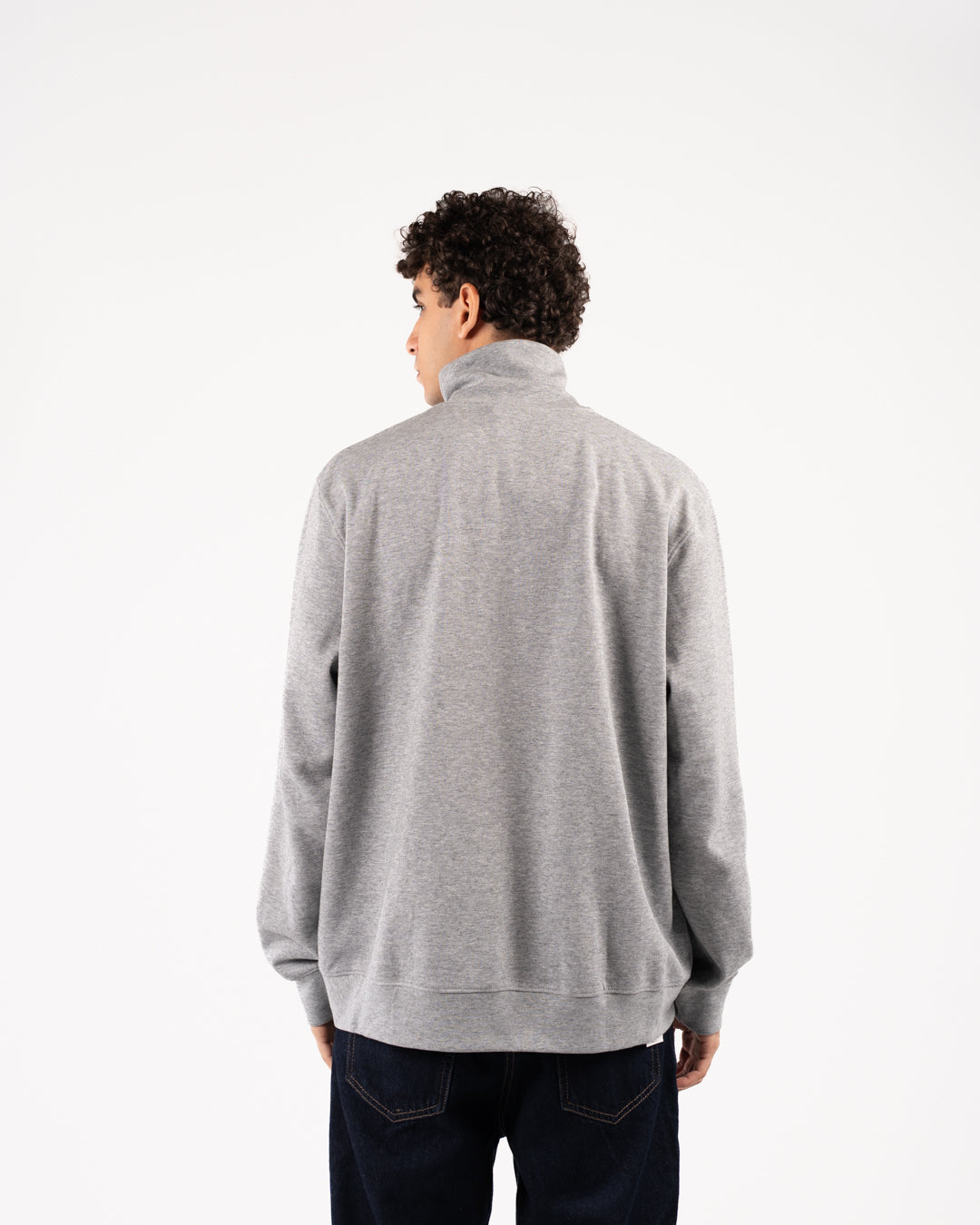 سويت شيرت بسحاب وجيب